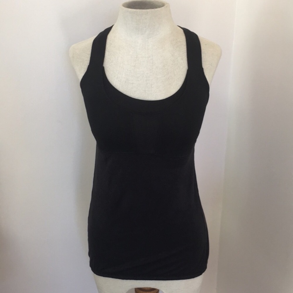 Lululemon black tank